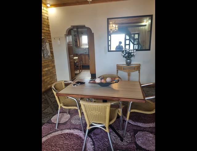 4 BEDROOM HOUSE FOR SALE IN KWANOBUHLE